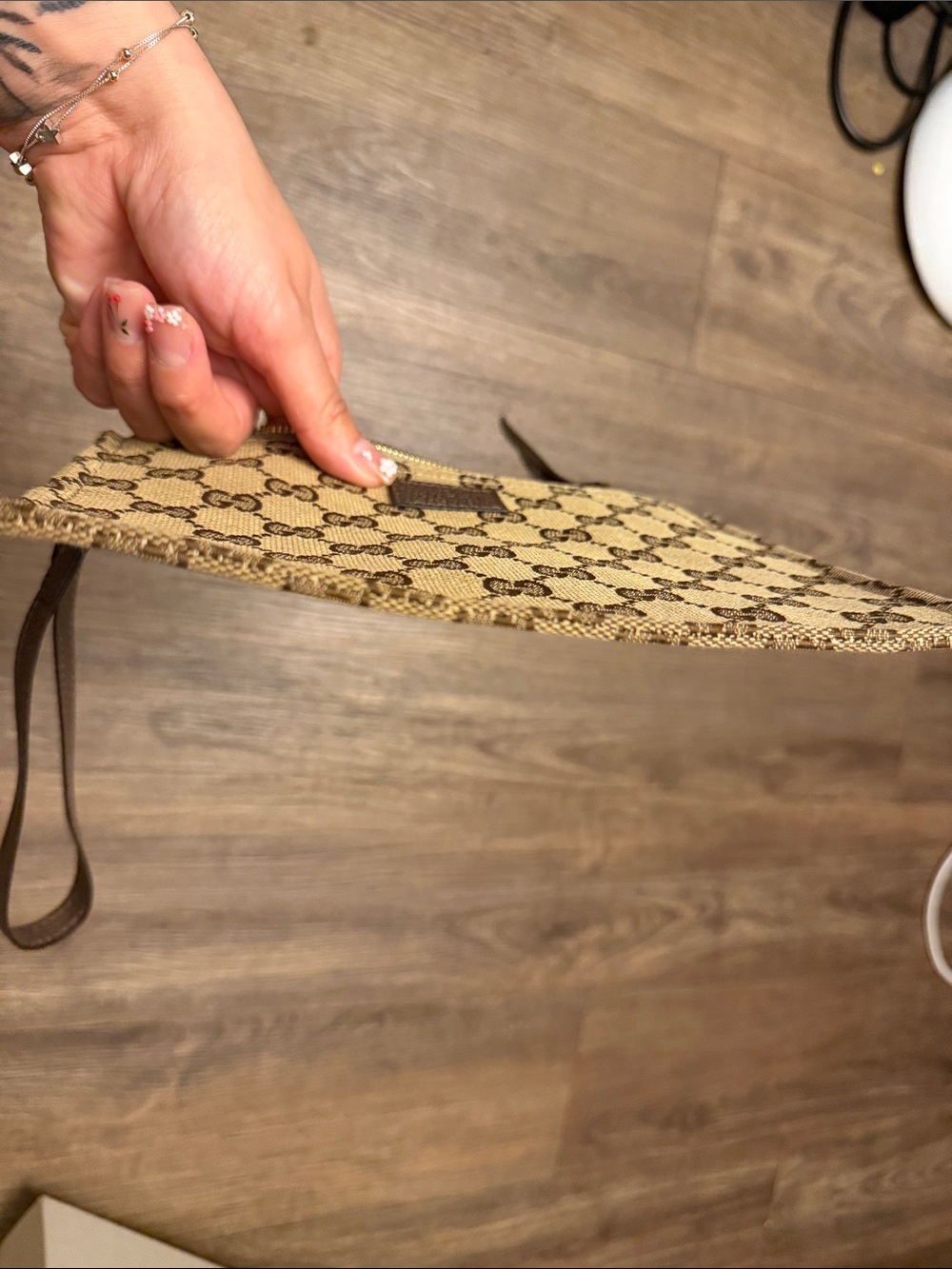 Gucci wristlet - Picture 12 of 12
